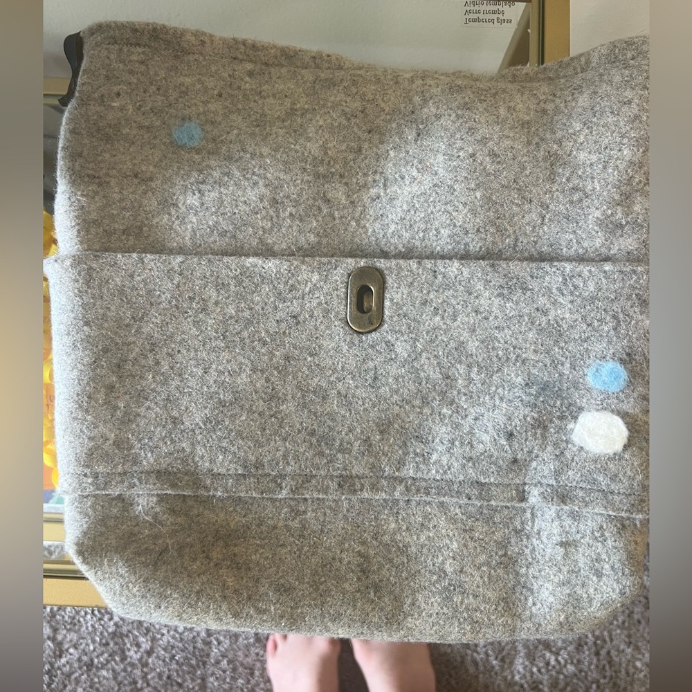 Vintage boutique felted tote with canvas crossbody strap.